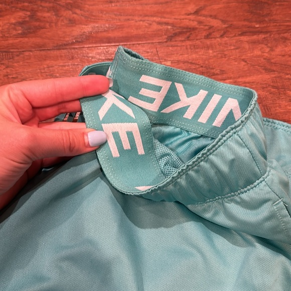 Nike shorts - Picture 5 of 5